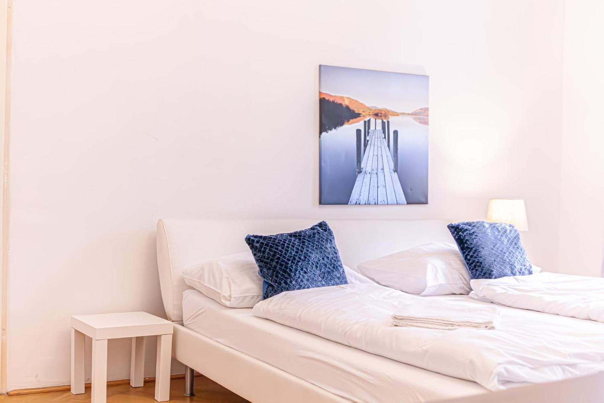 Amazing 2Br City Stay, Wiener Stadthalle Экстерьер фото