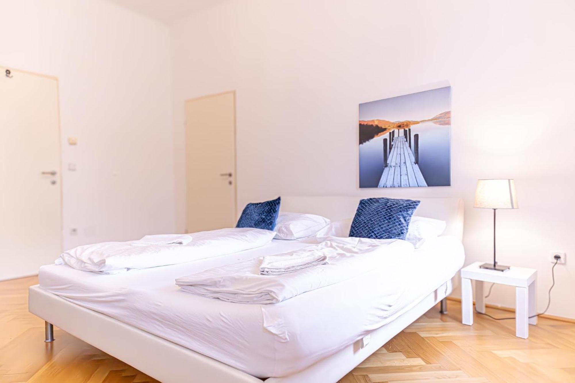 Amazing 2Br City Stay, Wiener Stadthalle Экстерьер фото